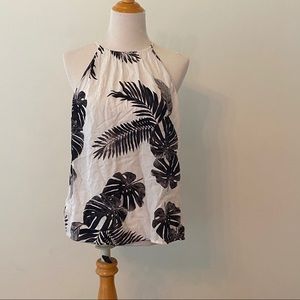 Old Navy Key Hole Top